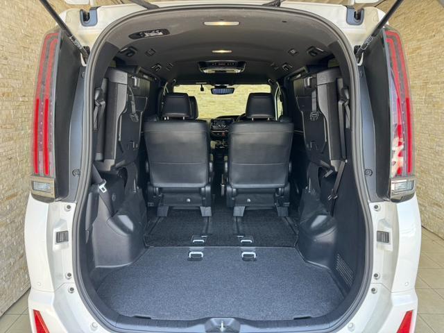 Toyota NOAH 2021-11 7818929-15
