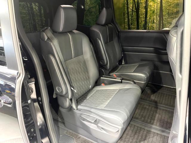 Toyota NOAH 2022-11 7818961-8