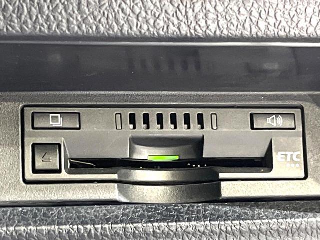 Toyota NOAH 2018-08 7818968-6