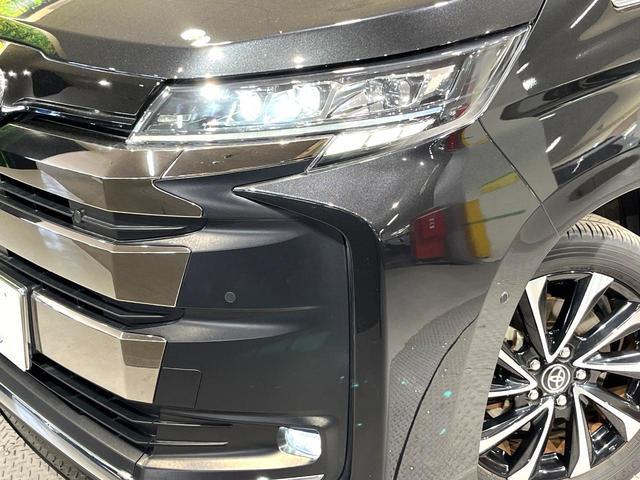 Toyota NOAH 2022-06 7818969-11