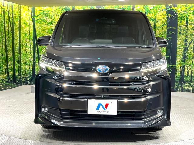 Toyota NOAH 2022-06 7818969-13