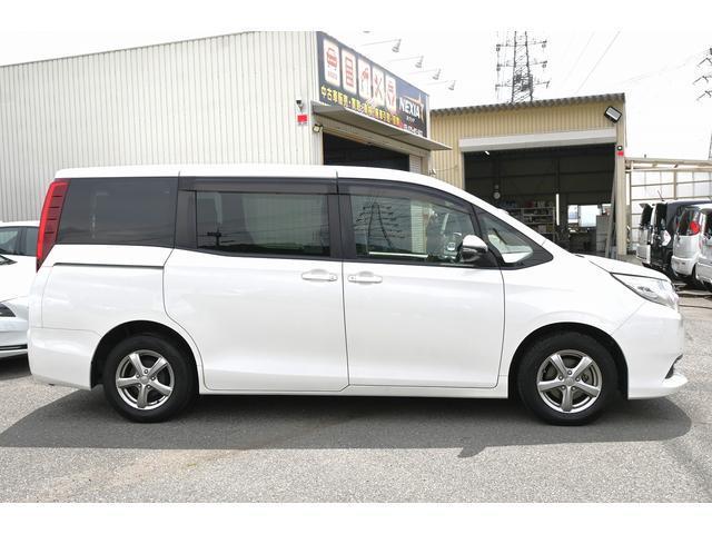 Toyota NOAH 2015-09 7819101-5