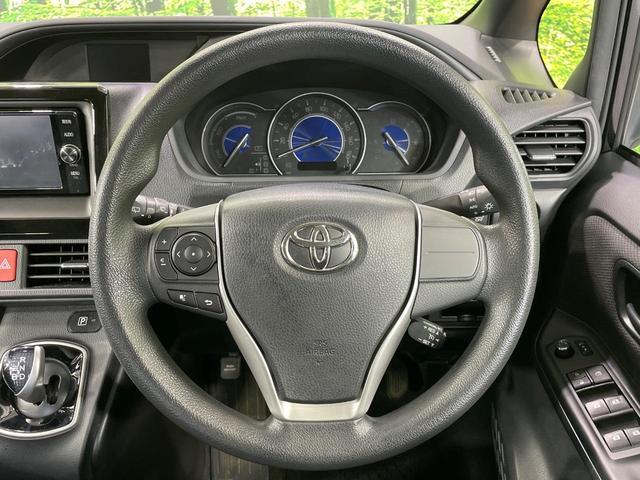 Toyota NOAH 2018-04 7819358-11