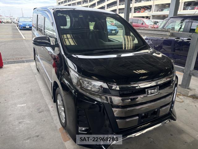 Toyota NOAH 2021-04 7819393-0