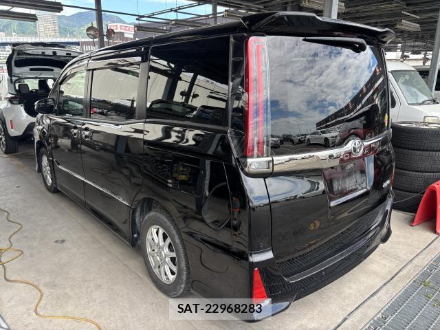 Toyota NOAH 2021-04 7819393-1