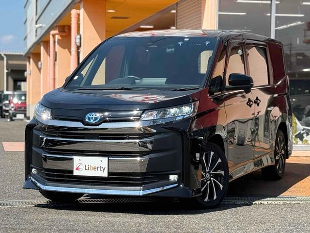 Toyota NOAH 2022-10 7819495-14