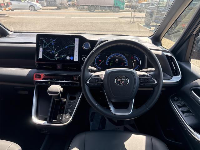 Toyota NOAH 2022-10 7819495-4