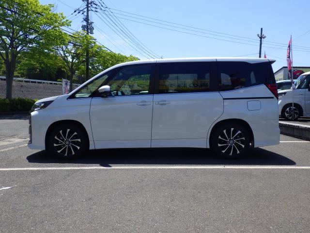 Toyota NOAH 2026-04 7819561-7