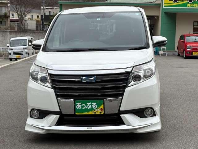 Toyota NOAH 2014-06 7819611-2