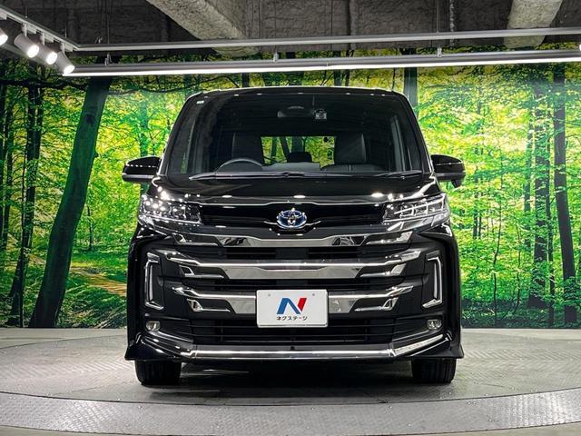 Toyota NOAH 2022-10 7819930-14