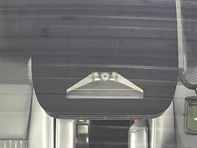 Toyota NOAH 2022-10 7819930-2