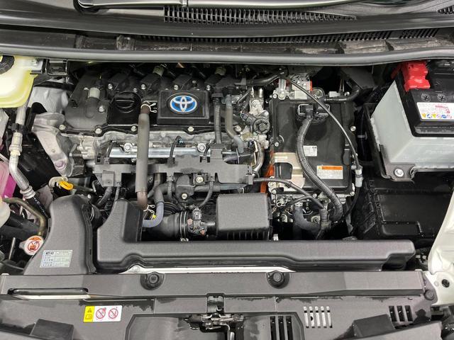 Toyota NOAH 2023-12 7819936-18