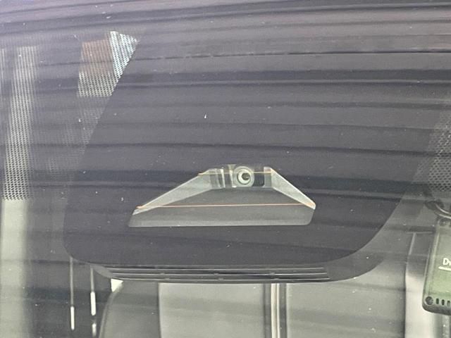 Toyota NOAH 2023-12 7819936-2