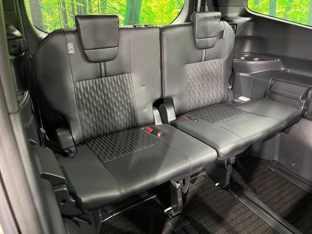 Toyota NOAH 2023-12 7819936-9