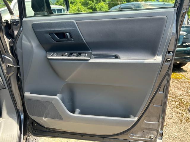 Toyota NOAH 2009-11 7820002-18