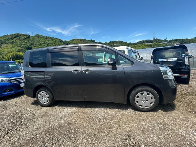 Toyota NOAH 2009-11 7820002-3