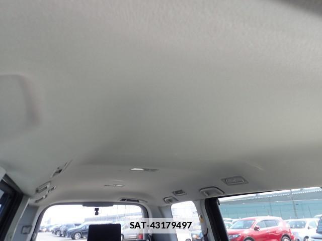Toyota NOAH 2012-06 7820216-14