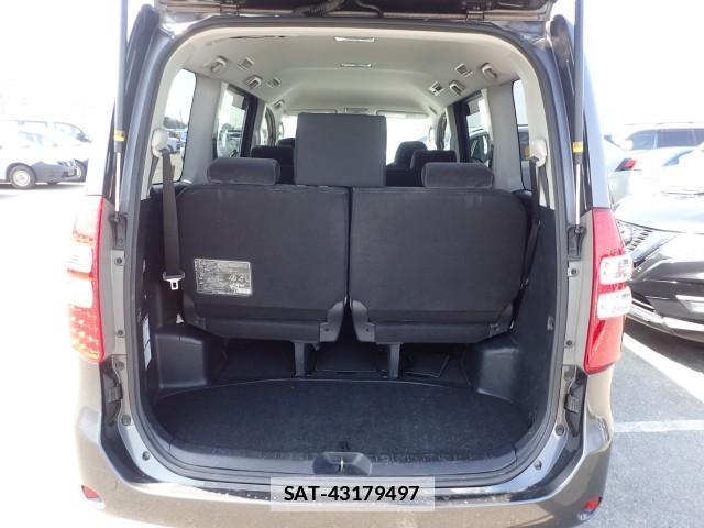 Toyota NOAH 2012-06 7820216-15