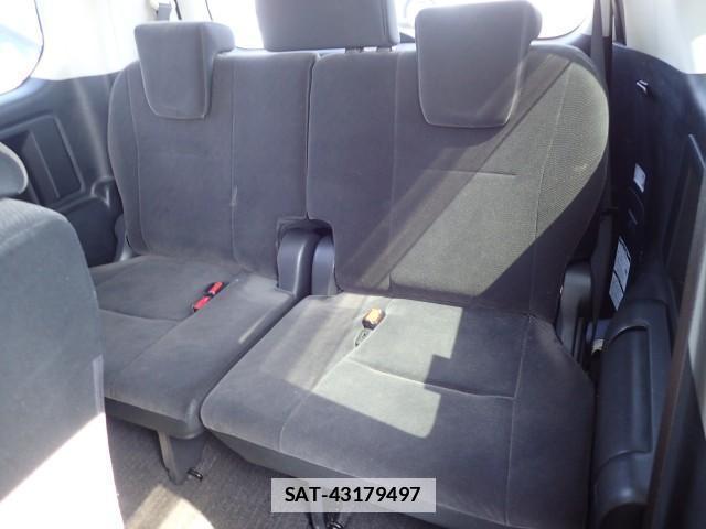Toyota NOAH 2012-06 7820216-7