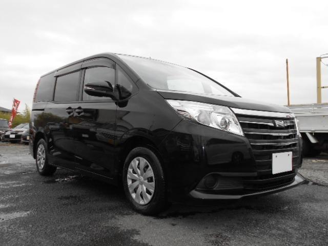 Toyota NOAH 2017-06 7820395-0