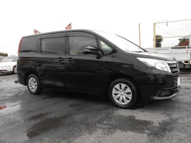 Toyota NOAH 2017-06 7820395-10