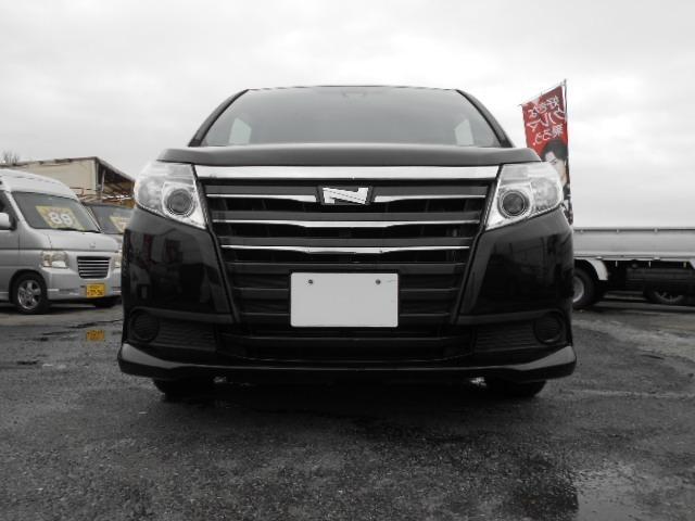 Toyota NOAH 2017-06 7820395-9