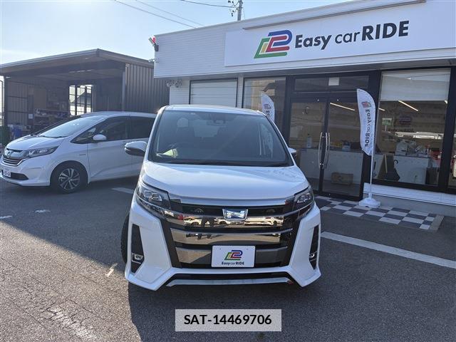 Toyota NOAH 2017-09 7820566-10