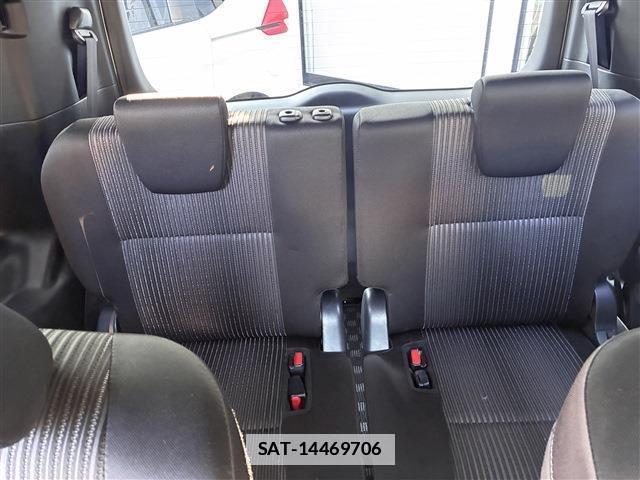 Toyota NOAH 2017-09 7820566-14