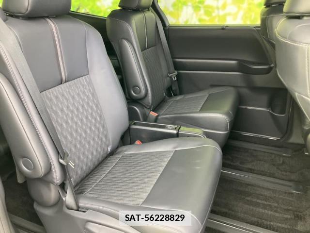 Toyota NOAH 2023-06 7820905-4