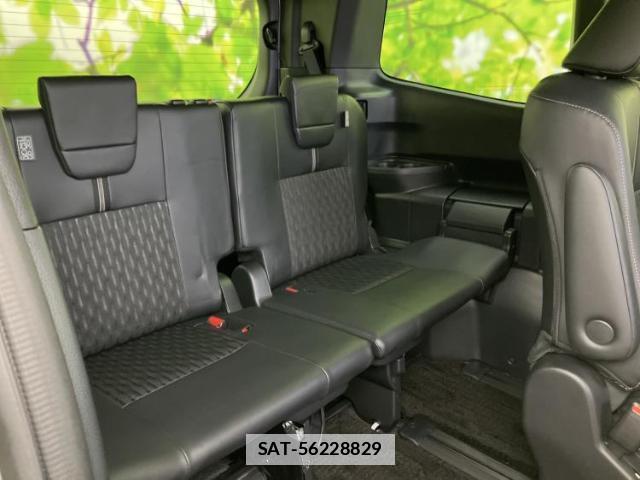 Toyota NOAH 2023-06 7820905-5