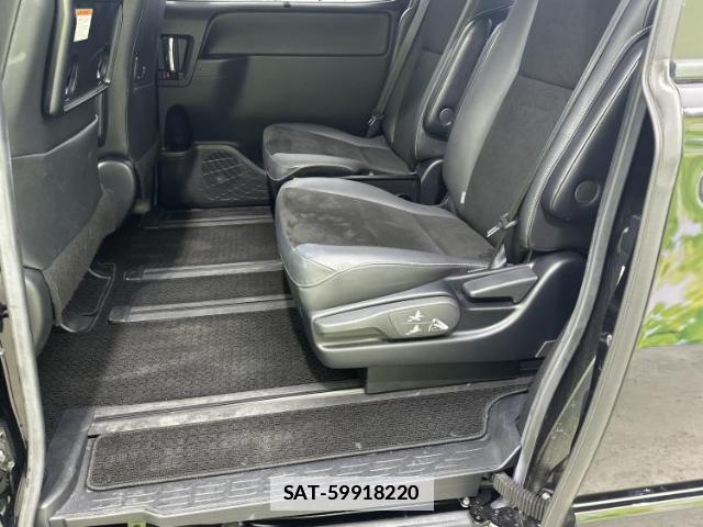 Toyota NOAH 2020-01 7820961-7