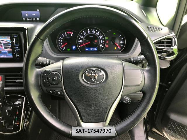 Toyota NOAH 2019-03 7821015-12