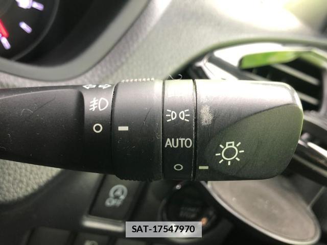 Toyota NOAH 2019-03 7821015-13