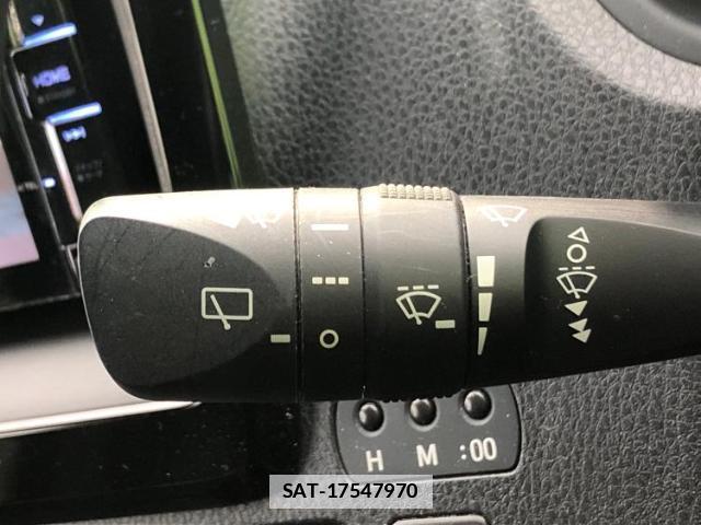 Toyota NOAH 2019-03 7821015-14