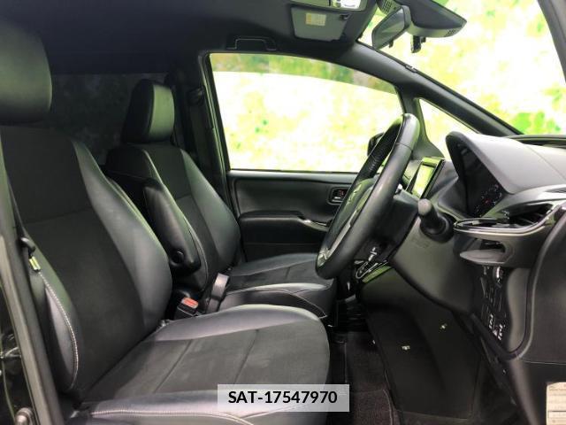 Toyota NOAH 2019-03 7821015-3