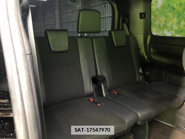 Toyota NOAH 2019-03 7821015-5