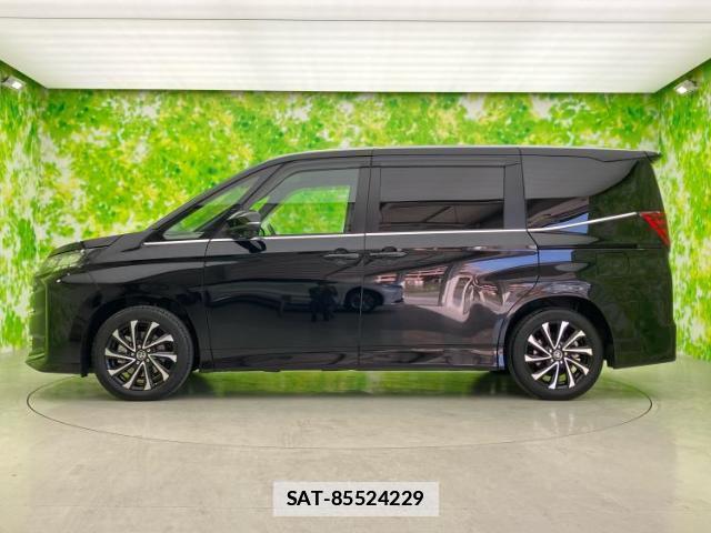 Toyota NOAH 2025-02 7821171-1