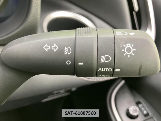 Toyota NOAH 2026-01 7821210-15