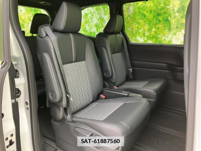 Toyota NOAH 2026-01 7821210-4