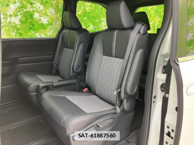 Toyota NOAH 2026-01 7821210-7