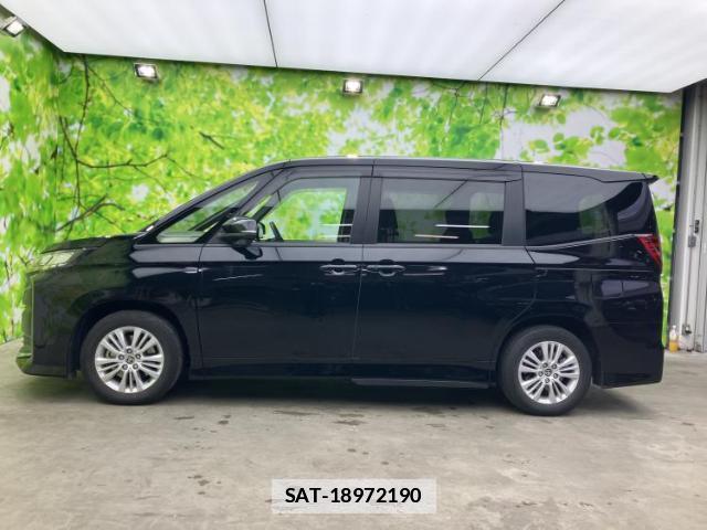 Toyota NOAH 2022-03 7821231-1
