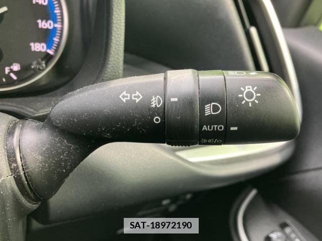 Toyota NOAH 2022-03 7821231-15