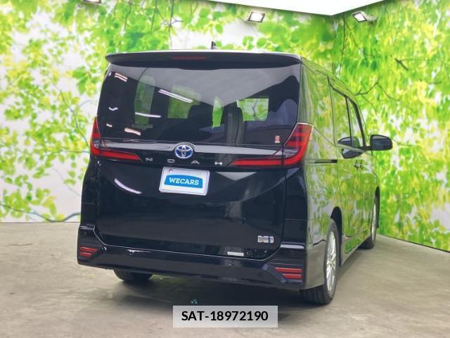 Toyota NOAH 2022-03 7821231-2