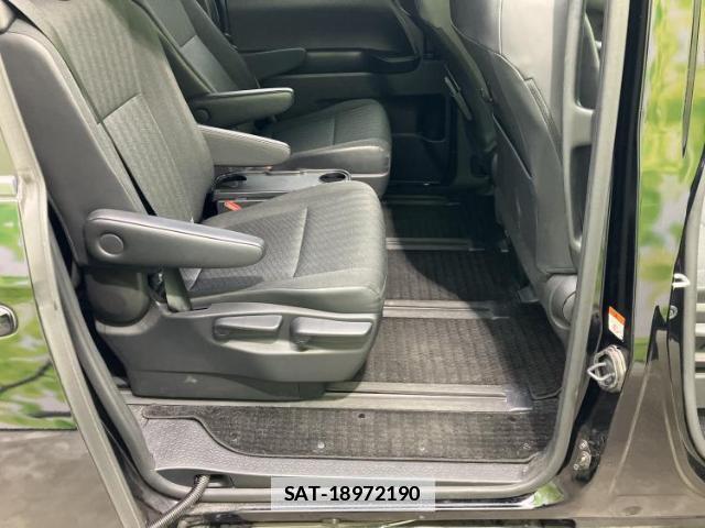 Toyota NOAH 2022-03 7821231-4