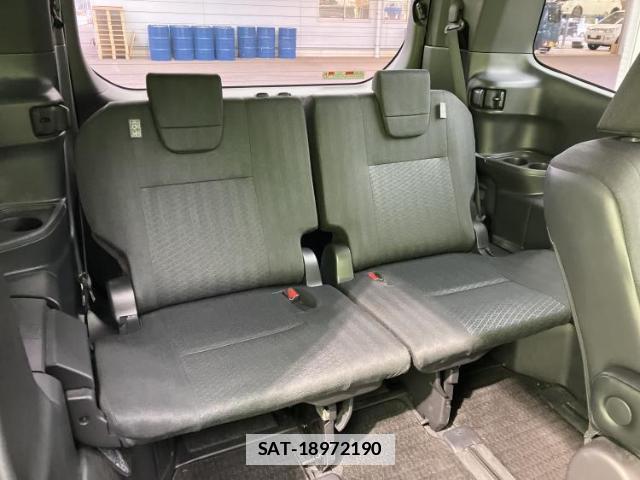 Toyota NOAH 2022-03 7821231-5