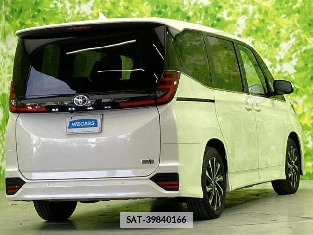 Toyota NOAH 2022-10 7821495-2