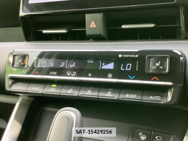 Toyota NOAH 2022-09 7821550-11
