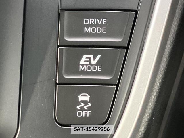 Toyota NOAH 2022-09 7821550-14