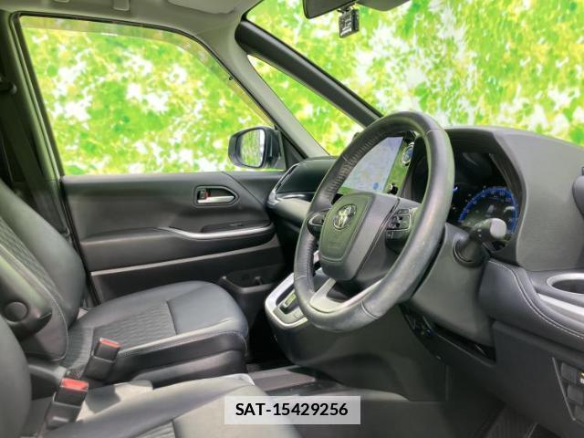 Toyota NOAH 2022-09 7821550-4