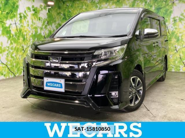 Toyota NOAH 2021-10 7821726-0
